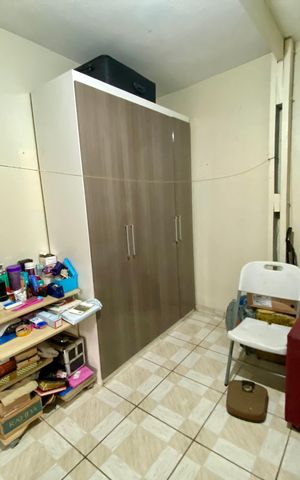 Casa à venda com 214m², 2 quartos e 2 vagas