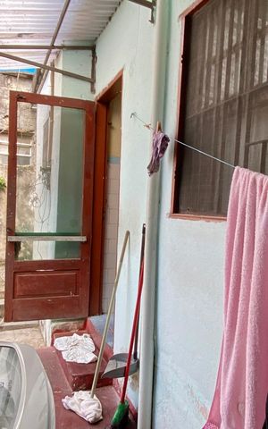 Casa à venda com 214m², 2 quartos e 2 vagas