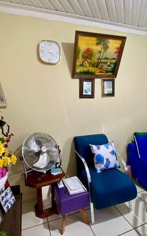 Casa à venda com 214m², 2 quartos e 2 vagas