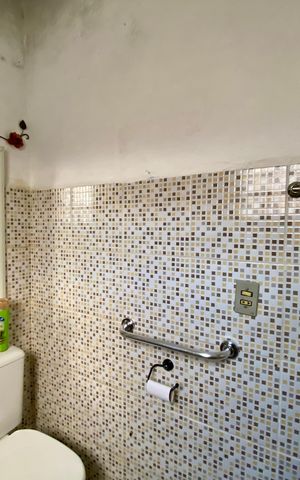 Casa à venda com 214m², 2 quartos e 2 vagas