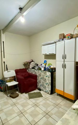 Casa à venda com 214m², 2 quartos e 2 vagas