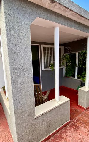 Casa à venda com 214m², 2 quartos e 2 vagas