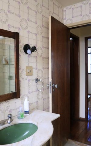 Apartamento à venda com 163m², 4 quartos e 1 vaga Apartamento à venda com 163m², 4 quartos e 1 vagaBanheiro