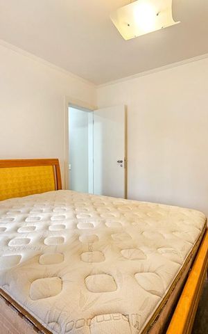 Apartamento à venda com 132m², 3 quartos e 2 vagas Apartamento à venda com 132m², 3 quartos e 2 vagasSuite