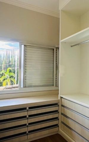 Casa de condomínio à venda com 320m², 4 quartos e 4 vagas