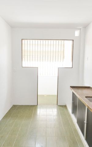 Casa à venda com 500m², 4 quartos e 4 vagas Casa à venda com 500m², 4 quartos e 4 vagasCozinha