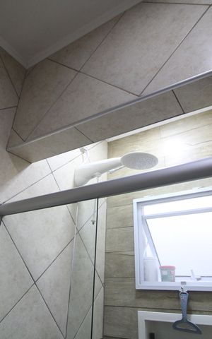 Casa para alugar com 125m², 2 quartos e 2 vagasBanheiro