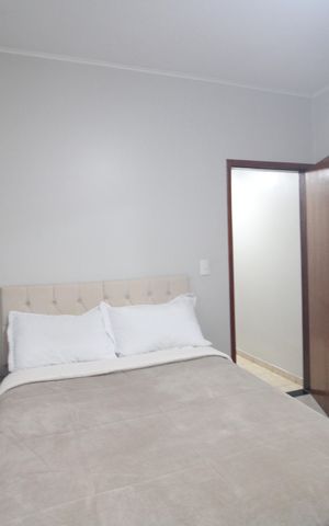 Casa para alugar com 125m², 2 quartos e 2 vagasQuarto 1