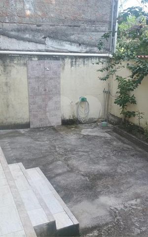 Casa à venda com 91m², 2 quartos e 1 vaga