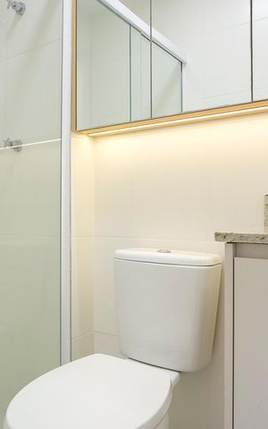Apartamento à venda com 63m², 2 quartos e 2 vagasBanheiro da suíte