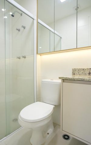 Apartamento à venda com 63m², 2 quartos e 2 vagasBanheiro social