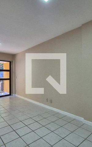 Apartamento à venda com 80m², 2 quartos e 2 vagasSala