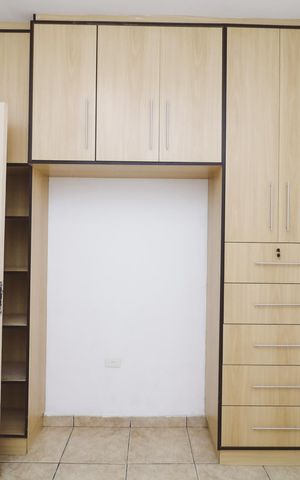 Casa à venda com 200m², 4 quartos e 2 vagas Casa à venda com 200m², 4 quartos e 2 vagasQuarto de Serviço