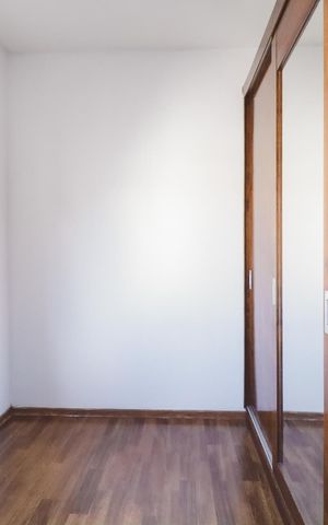 Casa à venda com 200m², 4 quartos e 2 vagas Casa à venda com 200m², 4 quartos e 2 vagasQuarto 1