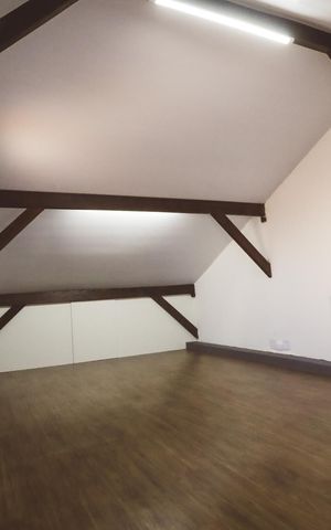 Casa à venda com 200m², 4 quartos e 2 vagas Casa à venda com 200m², 4 quartos e 2 vagasQuarto 2