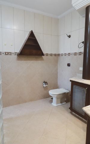 Casa à venda com 200m², 4 quartos e 2 vagas Casa à venda com 200m², 4 quartos e 2 vagasBanheiro da Suíte
