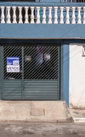 Casa à venda com 90m², 2 quartos e 1 vagaFachada