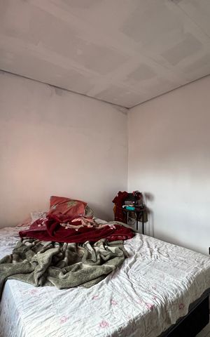 Casa à venda com 125m², 2 quartos e 6 vagas Casa à venda com 125m², 2 quartos e 6 vagasQuarto 2 - Suíte