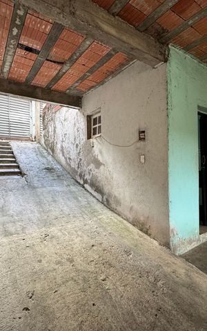 Casa à venda com 125m², 2 quartos e 6 vagas Casa à venda com 125m², 2 quartos e 6 vagasGaragem
