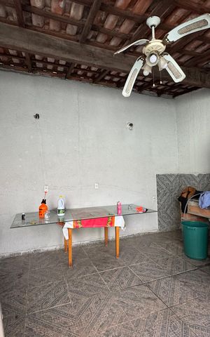 Casa à venda com 125m², 2 quartos e 6 vagas Casa à venda com 125m², 2 quartos e 6 vagasÁrea de Serviço