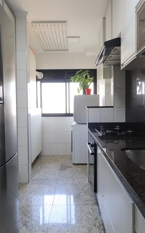 Apartamento à venda com 80m², 3 quartos e 2 vagasCozinha