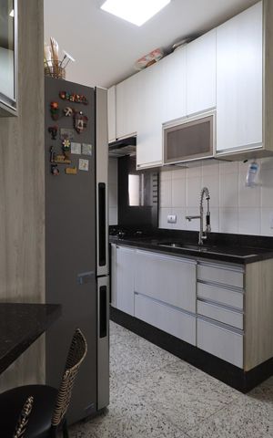 Apartamento à venda com 80m², 3 quartos e 2 vagasCozinha