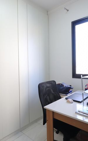 Apartamento à venda com 80m², 3 quartos e 2 vagasQuarto 3