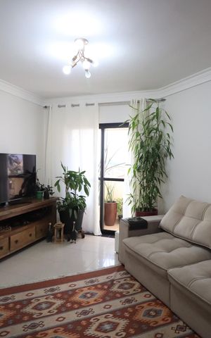 Apartamento à venda com 80m², 3 quartos e 2 vagasSala