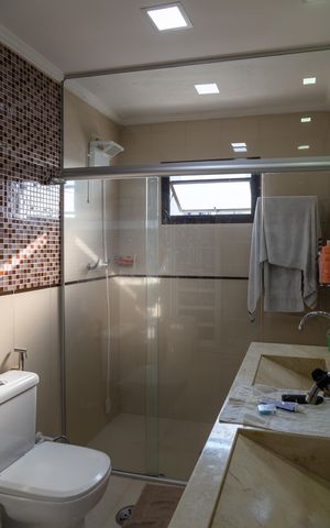 Apartamento à venda com 324m², 4 quartos e 3 vagasBanheiro do Quarto 3 suíte 