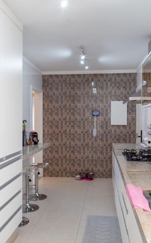 Apartamento à venda com 324m², 4 quartos e 3 vagasCozinha