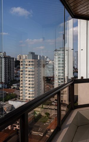 Apartamento à venda com 324m², 4 quartos e 3 vagasQuarto 3 suíte - varanda