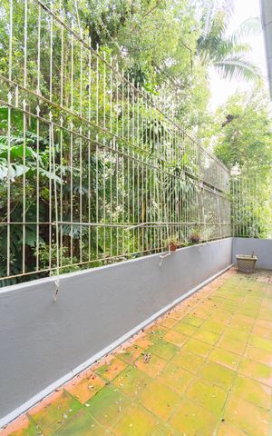 Casa para alugar com 250m², 4 quartos e 5 vagas