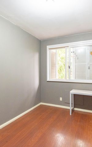 Casa para alugar com 250m², 4 quartos e 5 vagas