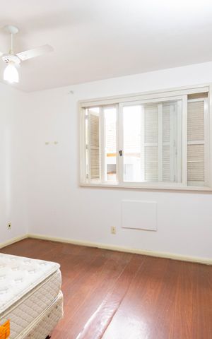 Casa para alugar com 250m², 4 quartos e 5 vagas