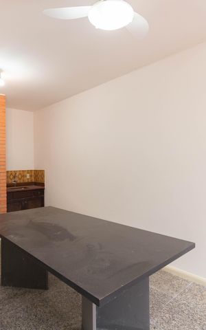 Casa para alugar com 250m², 4 quartos e 5 vagas