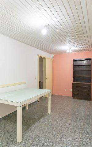 Casa para alugar com 250m², 4 quartos e 5 vagas