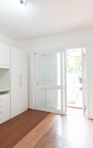 Casa para alugar com 250m², 4 quartos e 5 vagas