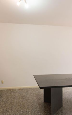 Casa para alugar com 250m², 4 quartos e 5 vagas