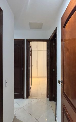 Apartamento para alugar com 150m², 3 quartos e 1 vaga Apartamento para alugar com 150m², 3 quartos e 1 vagaSala - corredor de acesso aos cômodos