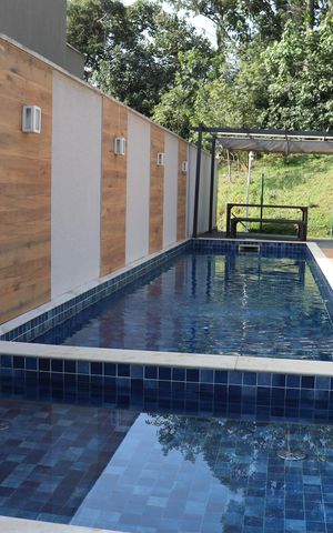 Casa de condomínio à venda com 112m², 3 quartos e 2 vagas Casa de condomínio à venda com 112m², 3 quartos e 2 vagasÁrea comum - Piscina