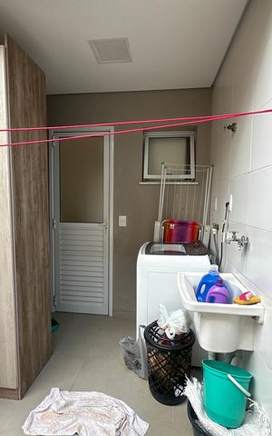 Casa de condomínio à venda com 112m², 3 quartos e 2 vagas Casa de condomínio à venda com 112m², 3 quartos e 2 vagasÁrea de Serviço