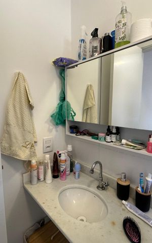Casa de condomínio à venda com 112m², 3 quartos e 2 vagas Casa de condomínio à venda com 112m², 3 quartos e 2 vagasBanheiro da Suíte