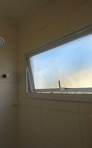 Casa de condomínio à venda com 112m², 3 quartos e 2 vagas Casa de condomínio à venda com 112m², 3 quartos e 2 vagasSuíte