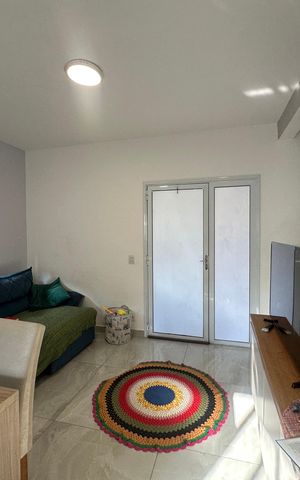 Casa de condomínio à venda com 112m², 3 quartos e 2 vagas Casa de condomínio à venda com 112m², 3 quartos e 2 vagasSala