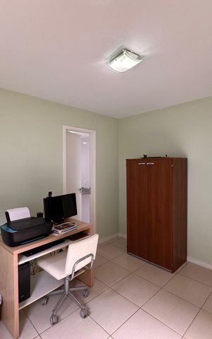 Casa de condomínio à venda com 203m², 5 quartos e 3 vagas Casa de condomínio à venda com 203m², 5 quartos e 3 vagasSuíte 3 (Canadense)