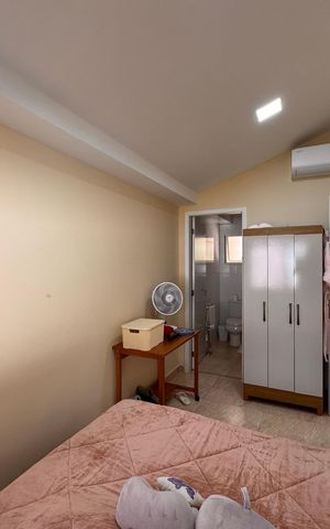 Casa de condomínio à venda com 203m², 5 quartos e 3 vagas Casa de condomínio à venda com 203m², 5 quartos e 3 vagasSuíte 1
