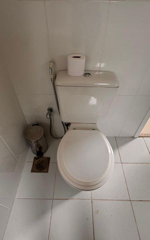 Casa de condomínio à venda com 203m², 5 quartos e 3 vagas Casa de condomínio à venda com 203m², 5 quartos e 3 vagasSuíte 5 - Banheiro