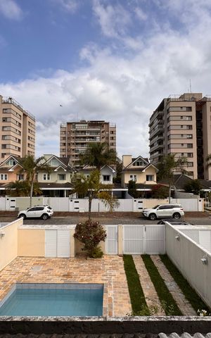Casa de condomínio à venda com 203m², 5 quartos e 3 vagas Casa de condomínio à venda com 203m², 5 quartos e 3 vagasSuíte 4 - Varanda