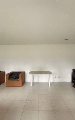 Casa de condomínio à venda com 203m², 5 quartos e 3 vagas Casa de condomínio à venda com 203m², 5 quartos e 3 vagasÁrea comum