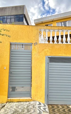 Casa à venda com 145m², 3 quartos e 1 vaga Casa à venda com 145m², 3 quartos e 1 vagaFachada